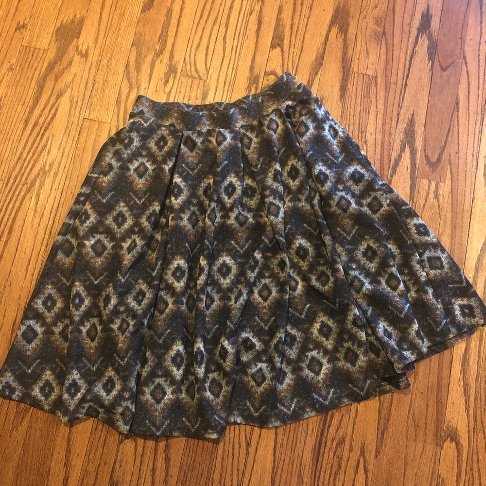 LuLaRoe Aztec Madison Small skirt with pockets